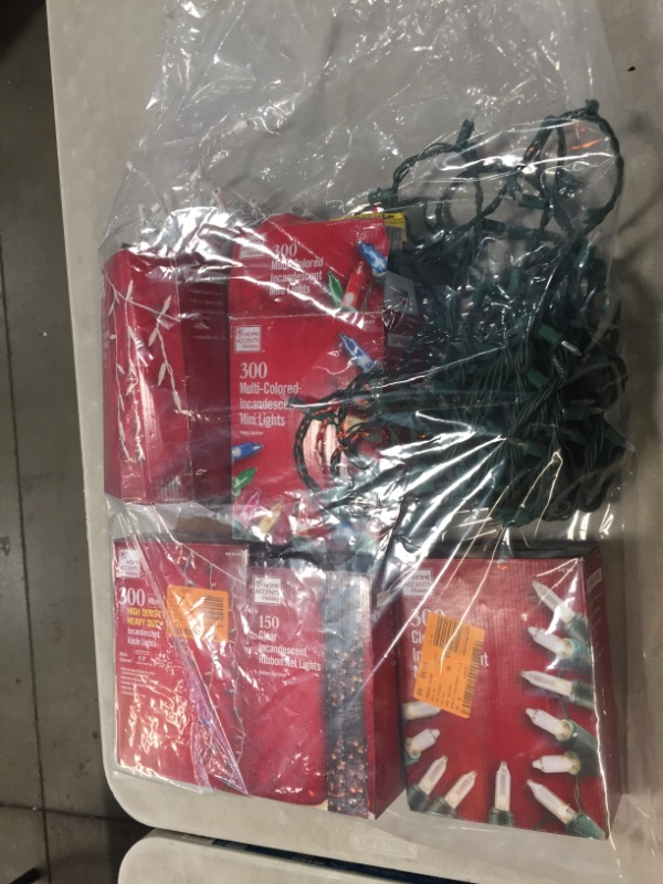 Photo 1 of HOME DEPOT BUNDLE BAG
**ALL ITEMS COME AS IS**
**NO REFUNDS AND NO RETURNS**
VARIRTY OF CHRISTMAS LIGHTS 
AS IS USED, PLEASE SEE PHOTOS 