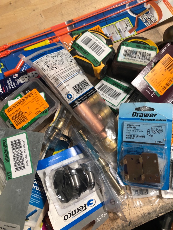 Photo 6 of ** NON REFUNDABLE BUNDLE OF HOME GOODS, HARDWARE AND TOOLS**