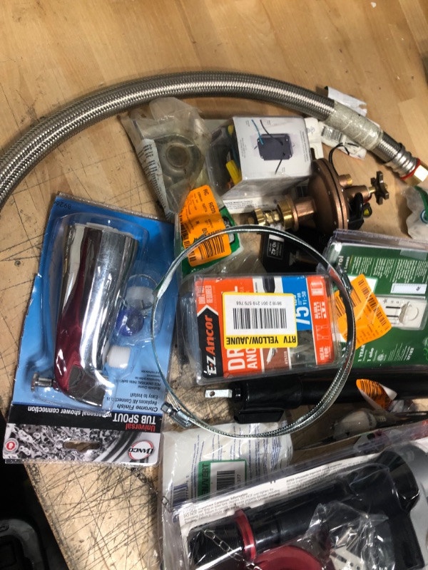 Photo 5 of ** NON REFUNDABLE BUNDLE OF HOME GOODS, HARDWARE AND TOOLS**