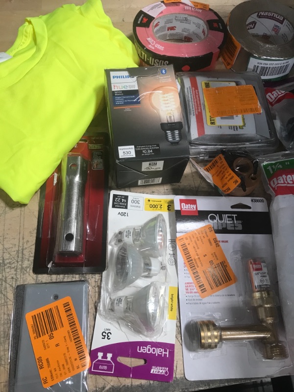 Photo 2 of  ***NO refunds! Sold AS IS!*** miscellaneous plumbing/home goods bundle 
