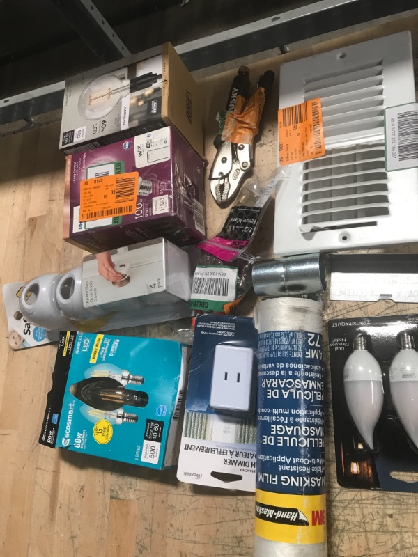Photo 1 of  ***NO refunds! Sold AS IS!*** miscellaneous home goods bundle 
