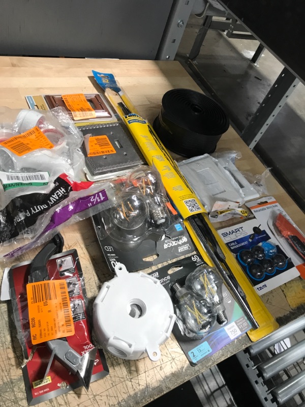 Photo 1 of  ***NO refunds! Sold AS IS!*** miscellaneous electrical/home goods bundle 
