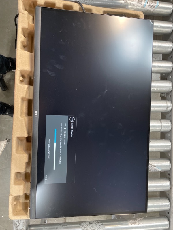 Photo 1 of DAMAGED: Dell S2722QC 27-inch 4K UHD 3840 x 2160 60Hz Monitor, 8MS Grey-to-Grey Response Time (Normal Mode), Built-in Dual 3W Integrated Speakers, 1.07 Billion Colors, Platinum Silver (Latest Model)
