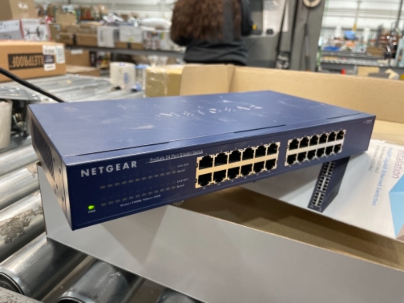 Photo 2 of 24-Port 10/100/1000 Mbps Gigabit Unmanaged Switch