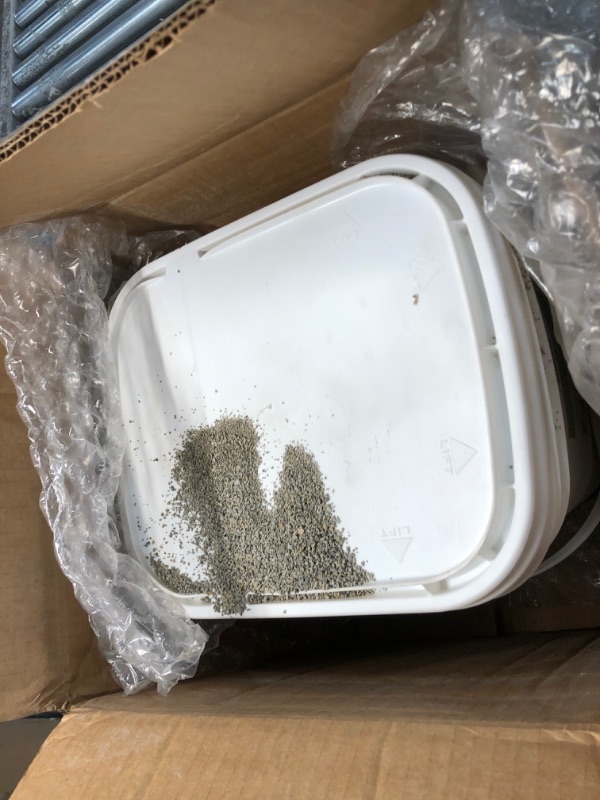 Photo 1 of **BUCKET LID IS OPEN SO LITTER IS SPILLED INTO BOX**
Nature's Miracle P-98140 Multi-Cat Clumping Clay Litter, 40 pounds, Pail, Fresh Linen Fragrance, Super Absorbent Fast-Clumping Formula
