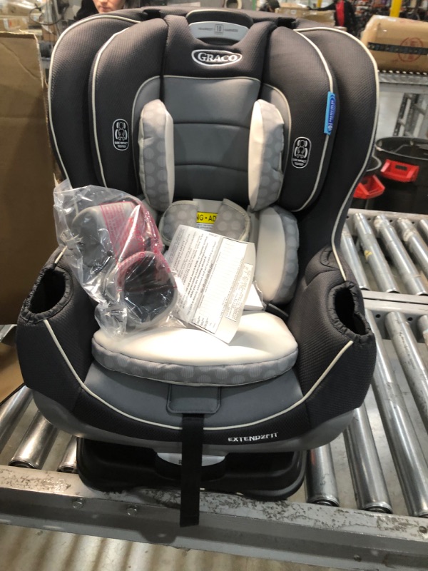 Photo 2 of Graco - Extend2Fit Convertible Car Seat, Davis