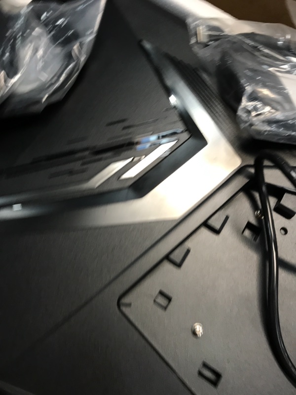 Photo 1 of AORUS FI32U 32" 4K SS IPS Gaming Monitor, Exclusive Built-in ANC, 3840x2160 Display, 144 Hz Refresh Rate, 1ms Response Time (GTG), 1x Display Port 1.4, 2X HDMI 2.1, 2X USB 3.0, with USB Type-C
32 Inches