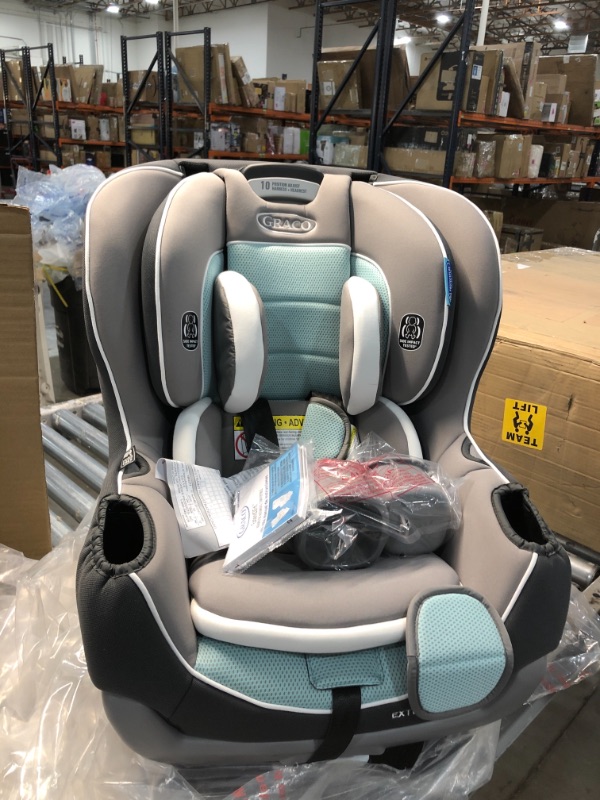 Photo 2 of Graco Extend2Fit Convertible Car Seat, Ride Rear Facing Longer with Extend2Fit, Spire
