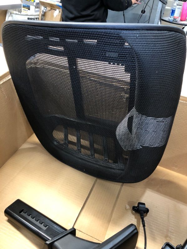 Photo 3 of Ergonomic Office Chair, mfavour Office Chair Mesh, with 3D Armrest/Lumbar Support/Adjustable Headrest, Home Ergonomic Chair Breathable Mesh Seat for Study, Work and Gaming
****actuator doesnt work****