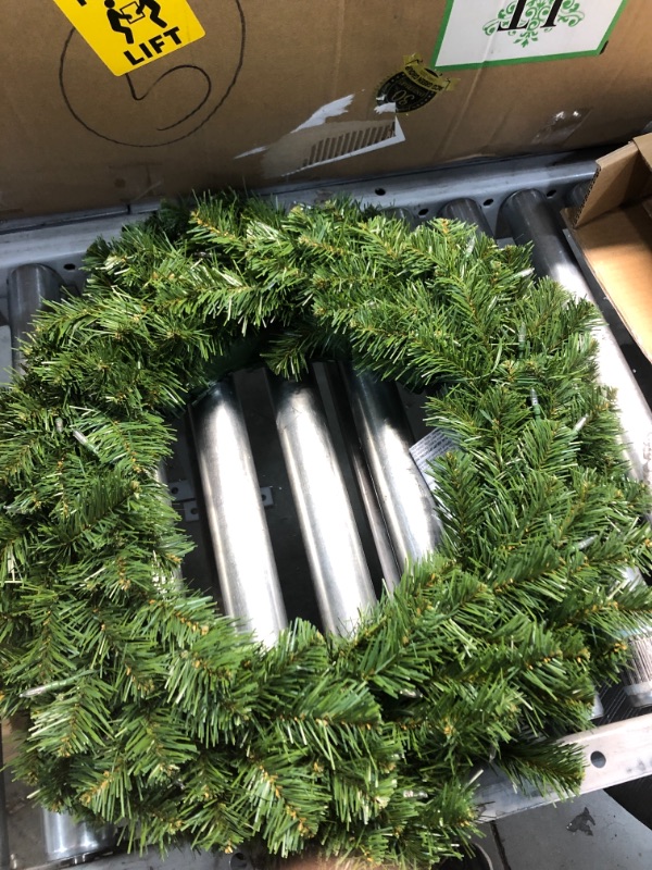 Photo 3 of 24in. North Valley(R) Spruce Wreath with Battery Operated Dual Color LED Lights
