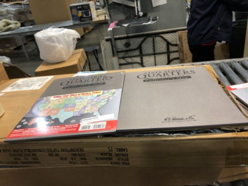 Photo 2 of 2 pack) State Series Quarters 1999 - 2009 Collector's Map: Including the District of Columbia, Puerto Rico, the U.S. Virgin Islands, Guam, American Samoa, and the Northern Mariana Islands Hardcover – January 3, 2002
