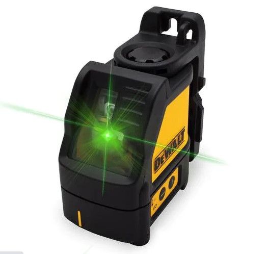 Photo 1 of 165 ft. Green Self-Leveling Cross Line Laser Level with (3) AAA Batteries & Case
