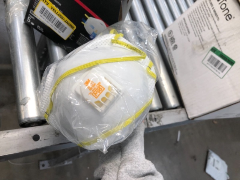 Photo 1 of 3M 8511 N95 Sanding and Fiberglass Valved Respirator (5-Pack)