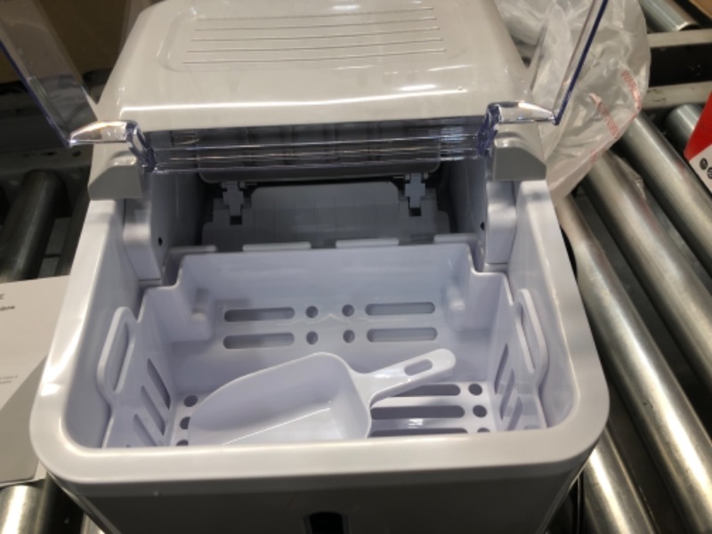 Photo 3 of Frigidaire EFIC189-Silver Compact Ice Maker, 26 lb per Day, Silver
