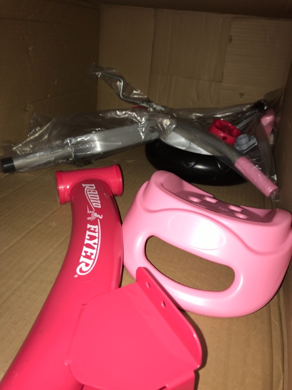 Photo 3 of incomplete
Radio Flyer Pink Rider Trike, outdoor toddler tricycle, ages 3-5 (Amazon Exclusive)
