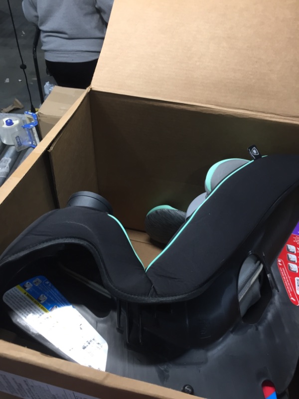 Photo 2 of ***Used***
Safety 1st Grow and Go All-in-1 Convertible Car Seat - Aqua Pop