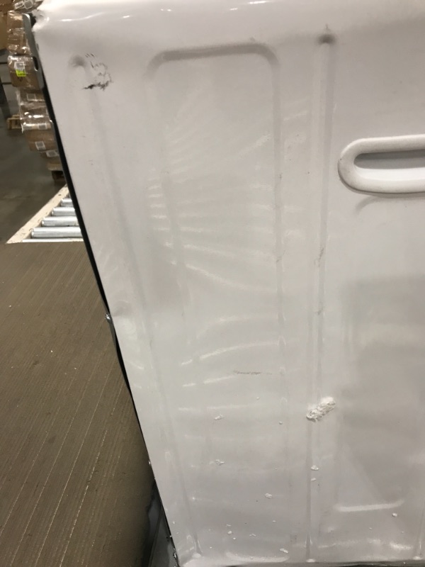Photo 1 of 3.5 cu. ft. Capacity White Electric Dryer DOES NOT HEAT UP, UNABLE TO SWITCH MODE.