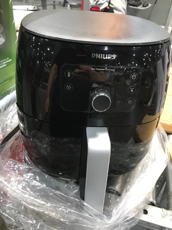 Photo 2 of Philips 4qt Twin TurboStar Digital Air Fryer Black - HD9650/96