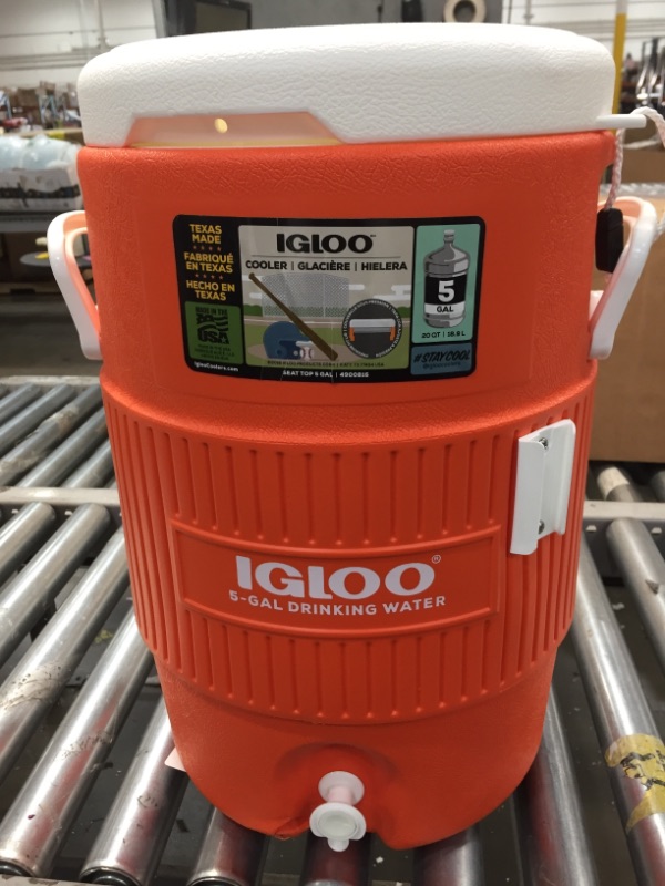 Photo 2 of ***DAMAGED***
Igloo 5 Gallon Portable Sports Cooler Water Beverage Dispenser with Flat Seat Lid, Bright Orange