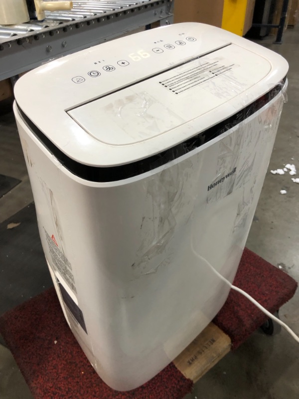 Photo 2 of **TESTED AND FUNCTIONS**
Honeywell 15,000 BTU Portable Air Conditioner with Dehumidifier & Fan Cools Rooms Up To 775 Sq. Ft...**PREVIOUSLY USED**
