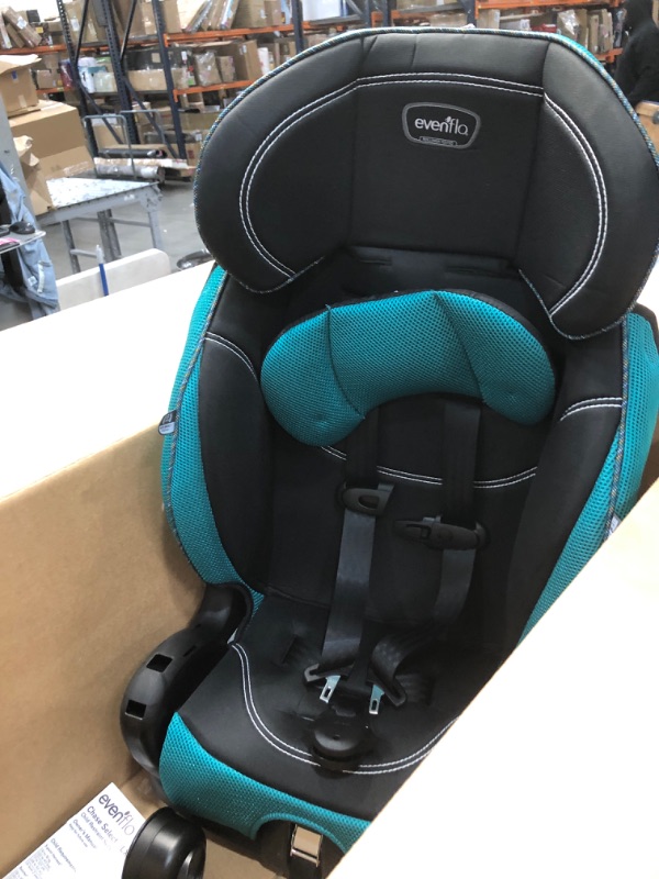 Photo 2 of Evenflo Chase Lx Harnessed Booster Car Seat
