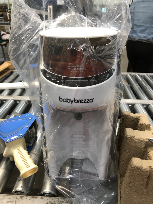 Photo 2 of Baby Brezza New and Improved Formula Pro Advanced Dispenser Machine