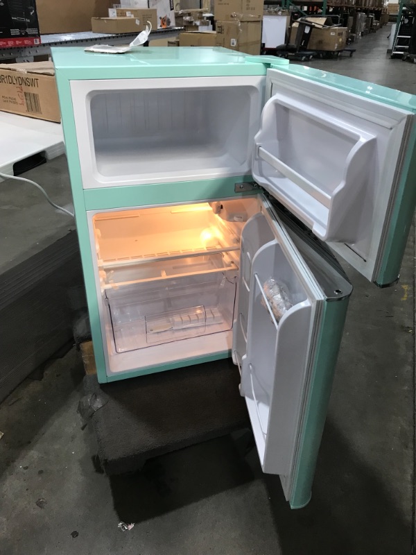 Photo 3 of Magic Chef Mint Green Retro 3.2cu.ft