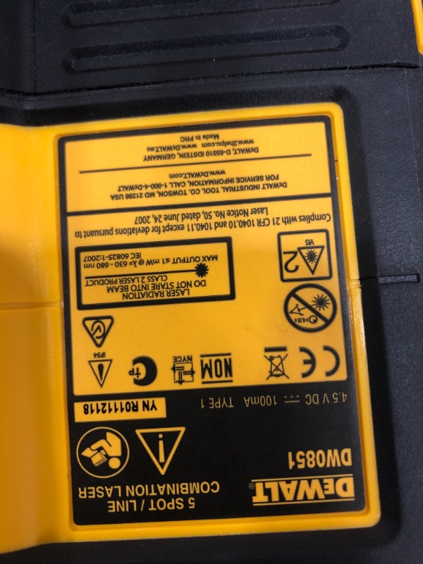 Photo 3 of 165 ft. Red Self-Leveling 5-Spot & Horizontal Line Laser Level with (3) AA Batteries & Case
