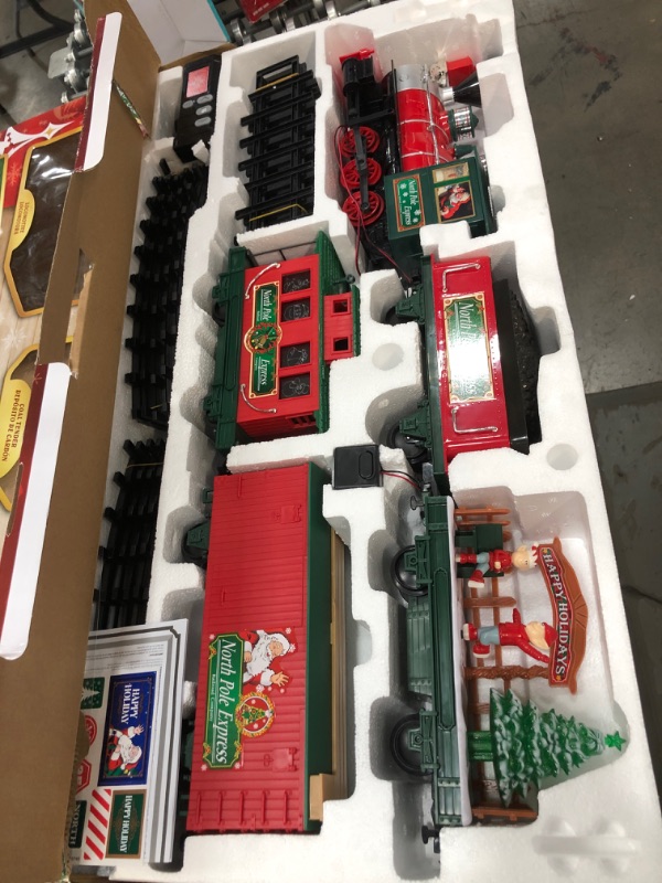 Photo 2 of EZTEC
Remote Control North Pole Express Christmas Train Set