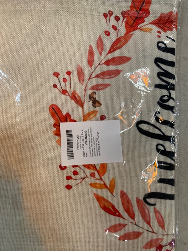 Photo 1 of 3PK YARD FLAG FALL 12 X 18 
AS IS STYLES VARY 