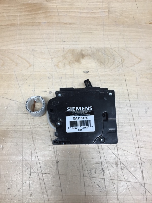 Photo 2 of Siemens Circuit Breaker Arc Fault 15 Amp 120 V Cd
