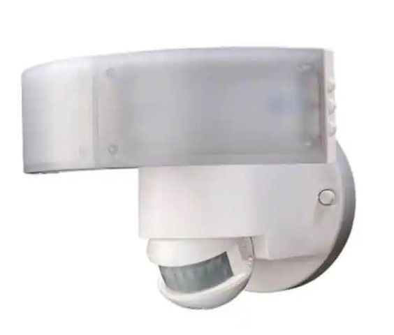 Photo 1 of 
Defiant
180° White LED Motion Outdoor Security Light