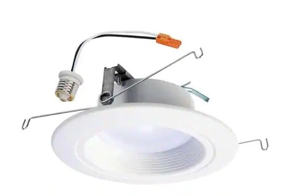 Photo 1 of 
Halo
RL 5 in. and 6 in. 2700K-5000K White Integrated LED Recessed Ceiling Light Trim at Selectable CCT, (665 Lumens)