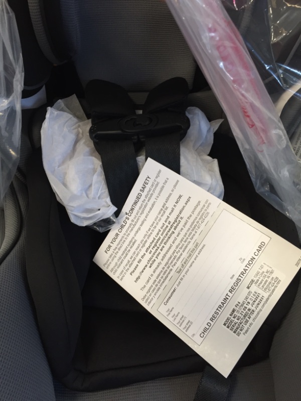 Photo 2 of Chicco Fit 4-in-1 Convertible Car Seat - Onyx