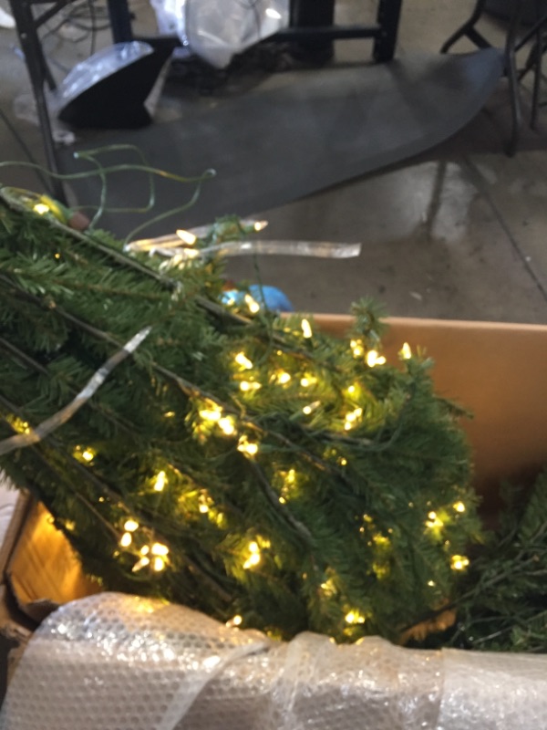 Photo 1 of National Tree Company Pre-Lit Artificial Full Christmas Tree, Green, Dunhill Fir, Dual Color LED Lights, Includes Stand, 9 Feet
PREVIOUSLY OPENED