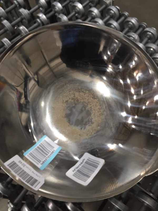 Photo 1 of Winco Stainless Steel Welded Joint Wok, 14-Inch
AS IS USED,. PLEASE SEE PHOTOS 