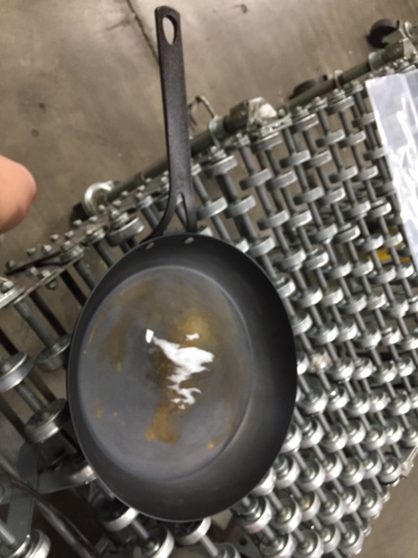 Photo 1 of BK Black Steel Seasoned Carbon Steel Skillet, 12"
AS IS USED, STAINED? (LOOKS RUSTY) PLEASE SEE PHOTOS 