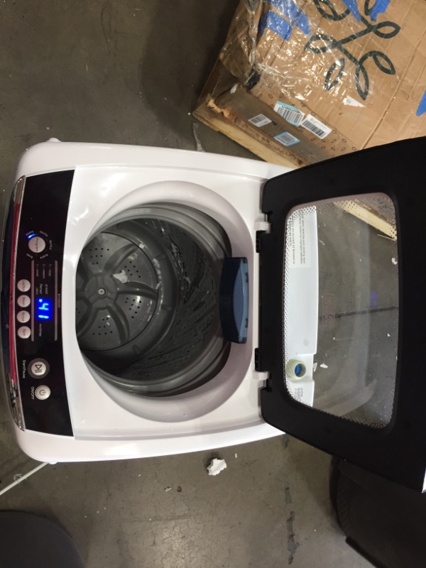 Photo 4 of BLACK & DECKER BPWM09W Portable Washer
