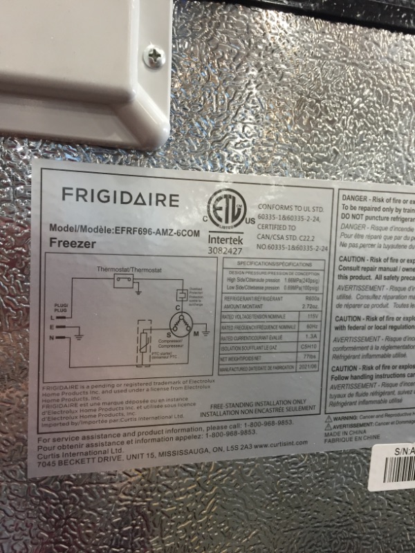 Photo 6 of FOR PARTS ONLY, Frigidaire EFRF696-AMZ Upright Freezer 6.5 cu ft Stainless Platinum Design Series
**DAMAGED, DOOR BROKEN, DOES NOT FUNCTION DID NOT GET COLD**