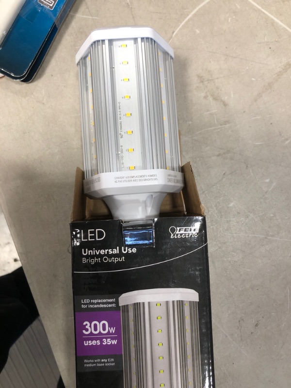 Photo 2 of Feit Electric 300-Watt Equivalent Corn Cob High Lumen Daylight (5000K) HID Utility LED Light Bulb (1-Bulb)
