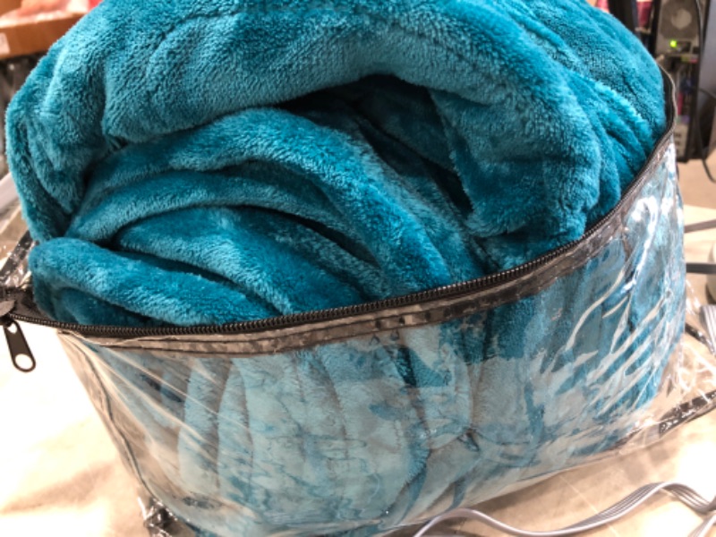 Photo 1 of 100% Polyester Solid Microlight to Berber Heated Blanket - Olliix BR54-1937

NOT FUNCTIONAL