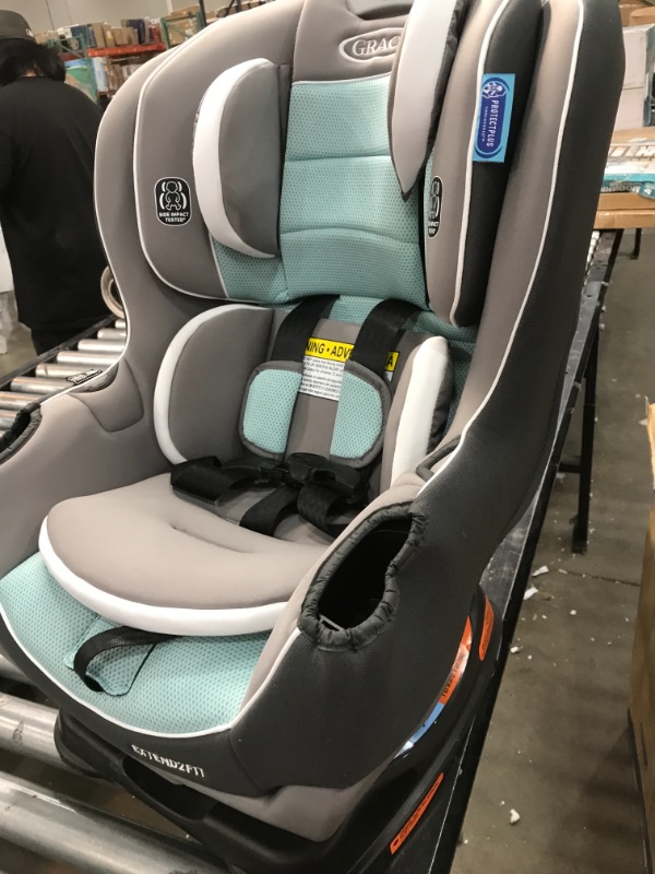 Photo 2 of Graco - Extend2Fit Convertible Car Seat, Spire