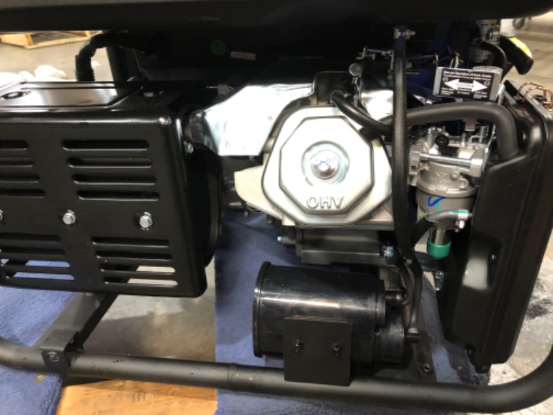 Photo 9 of (DEAD BATTERY; DENTED SIDES/COMPONENTS)
Westinghouse WGen7500 9,500/7,500 Watt Gas Powered Portable Generator with Remote Start and Transfer Switch Outlet for Home Backup