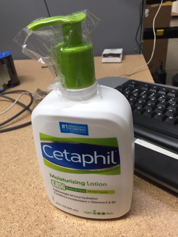 Photo 2 of CETAPHIL Moisturizing Lotion | 20 fl oz | Hydrating Moisturizer For All Skin Types | Instant Hydration lasting up to 24 Hrs | For Sensitive Skin | No Added Fragrance| Dermatologist Recommended Brand
