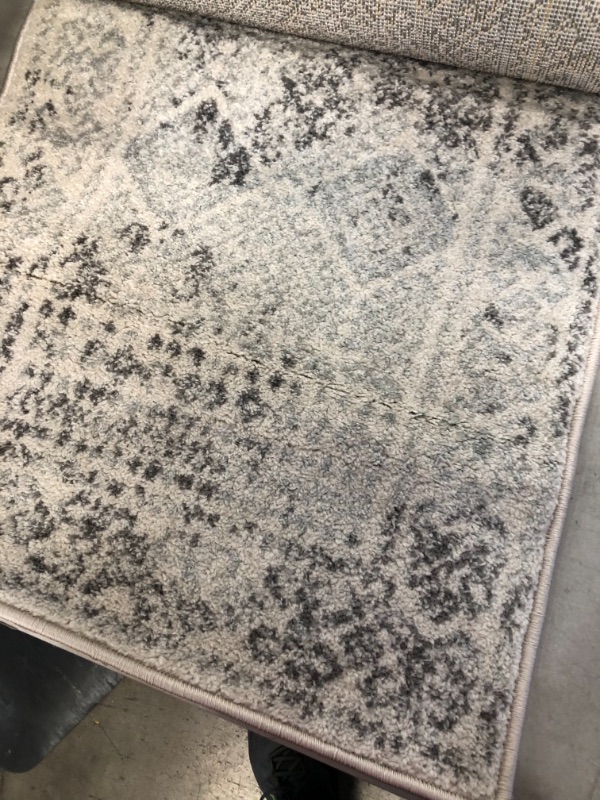 Photo 1 of Safavieh Tapis De Passage D'intérieur Rectangulaire Et Délavé Tulum Virden Par Safavieh De 2 Pi X 7 Pi De Style Bohème, Ivoire Et Gri TUL264A-27
