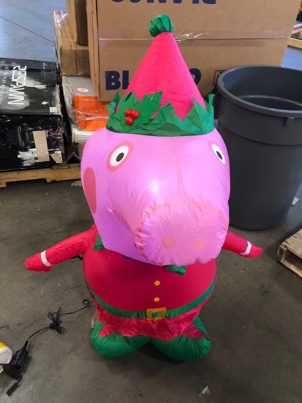 Photo 2 of 3.5 ft Pre-Lit LED Airblown Peppa Pig Christmas Inflatable