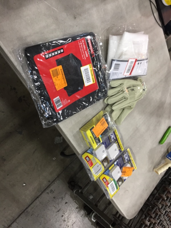 Photo 1 of HOME DEPOT MISCELLANEOUS BAG SOLD AS IS**NO REFUND**