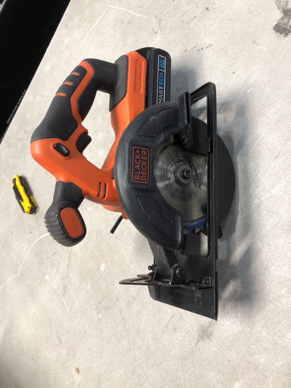 Photo 1 of *****PARTS ONLY*********BLACK+DECKER 20V MAX 5-1/2-Inch Cordless Circular Saw (BDCCS20C)
