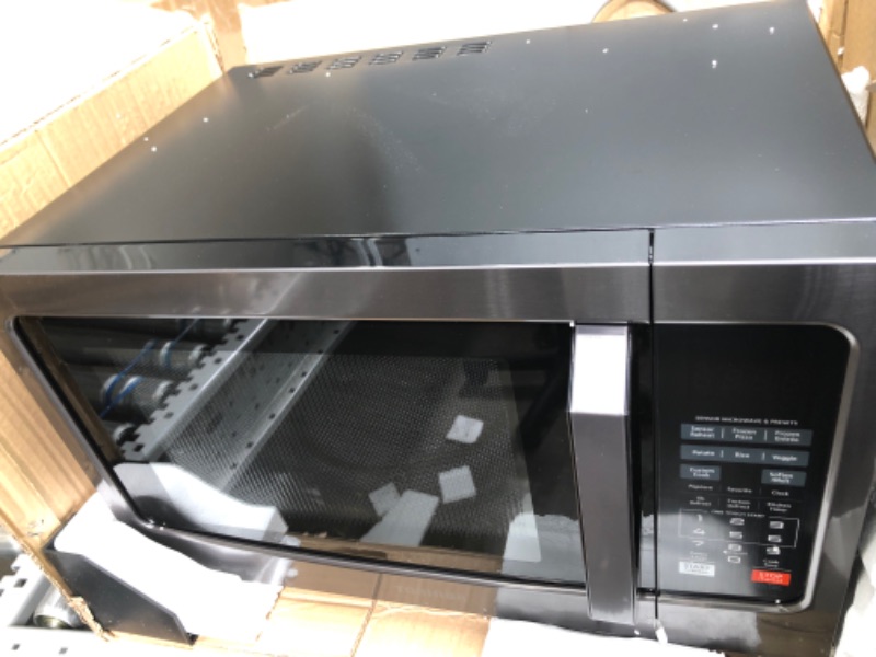 Photo 3 of **Doesnt Power On* PARTS ONLY***toshiba em131a5c-bs microwave oven with smart sensor, easy clean interior, eco mode and sound on/off, 1.2 cu.ft, 1100w, black s