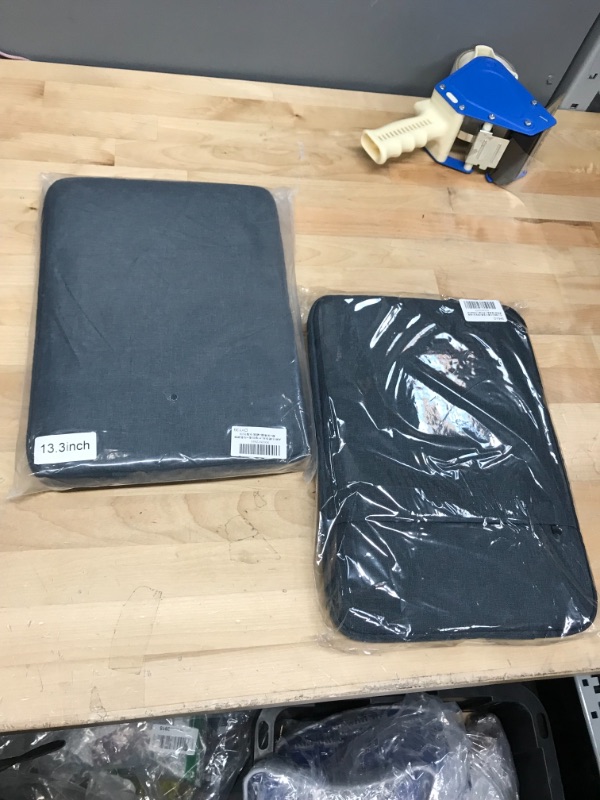 Photo 1 of BUNDLE OF LAPTOP CASES 
**NO STOCK IMAGE FOUND**